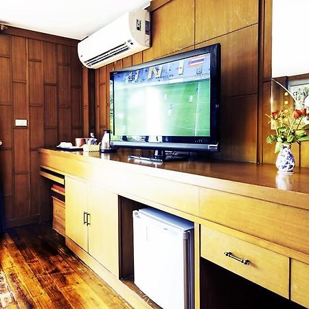 Renoir Boutique Hotel Patong ภายนอก รูปภาพ
